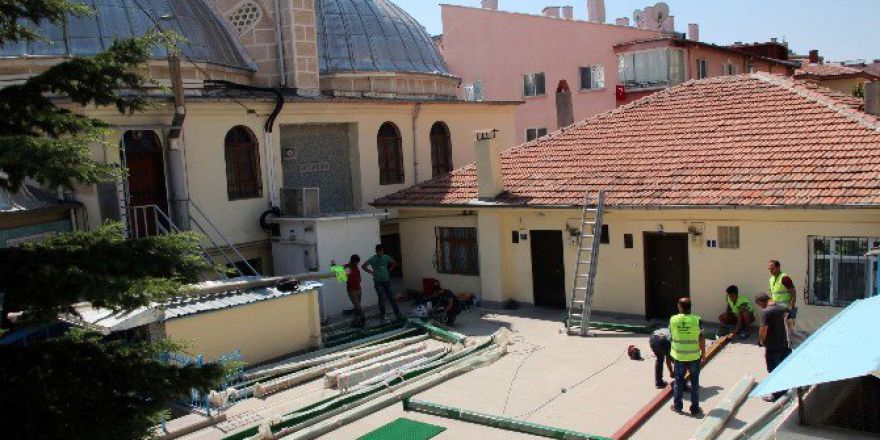 Çankaya Belediyesi, İbadethanelerin Eksikliklerini Gidermek İçin Çalışmalara Başladı.