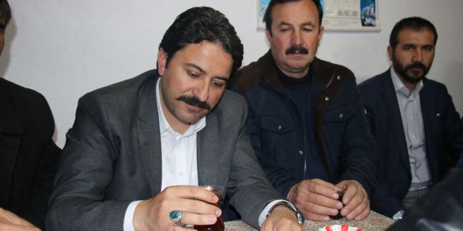 Yorgunluğunu Köz Çayıyla Attı