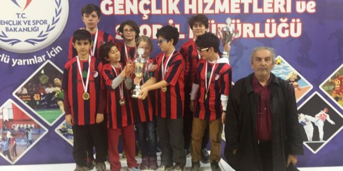 Yıldızlar Ve Küçüklerde Düzcespor Damgası