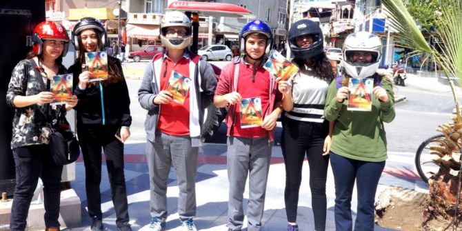 Öğrencilerden Kask Takma Farkındalığı