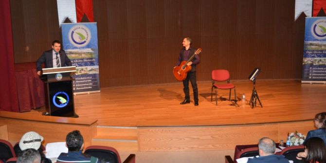 Düzce Üniversitesi’nde Gitar Resitali Gerçekleştirildi