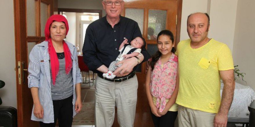 Başkan Kurt’tan Hoşgeldin Bebek Ziyareti