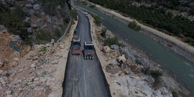 Erdemli’de Asfalt Çalışması