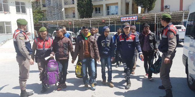 Kıbrıs’tan Türkiye’ye Gelen 14 Mülteci Yakalandı