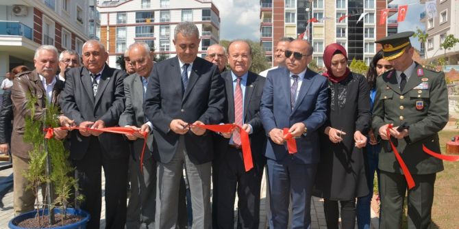 Efeler Belediyesi Şehit İsimlerini Parklarda Yaşatmaya Devam Ediyor