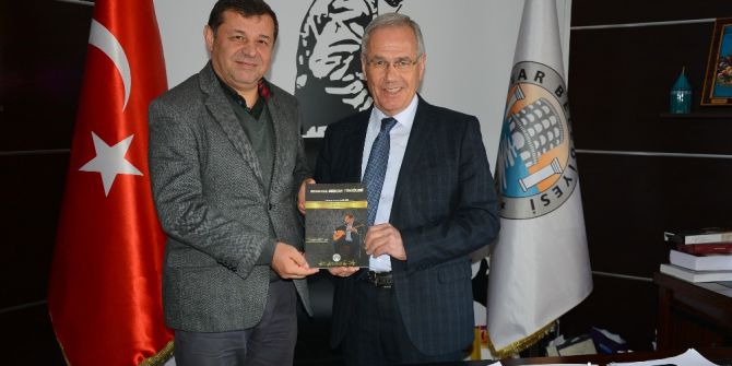 Yazarlardan Başkan Acar’a Ziyaret