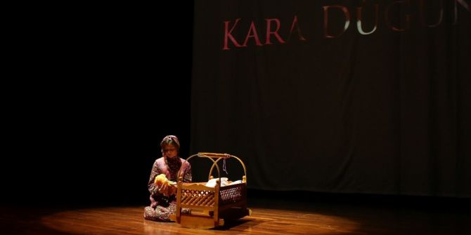 Çocuk Gelinlere Dikkat Çekmek İçin Dans Gösterisi Düzenlediler