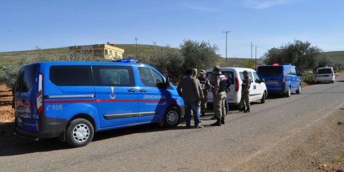Dur İhtarına Uymayan Araçtan Polise Ateş Açıldı