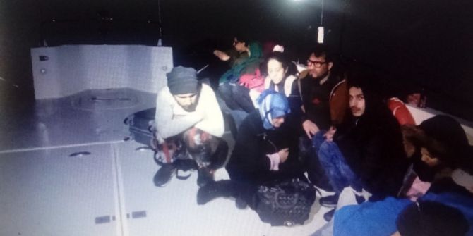 Denizde Mahsur Kalan 18 Suriyeli Kurtarıldı