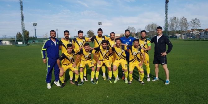 Dü Futbol Takımı Grubunda Birinci Oldu