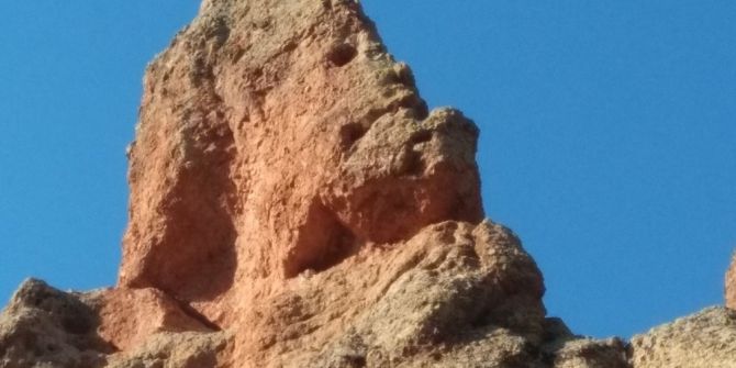 İnsan Kafası Silueti Görünümlü Kayalar