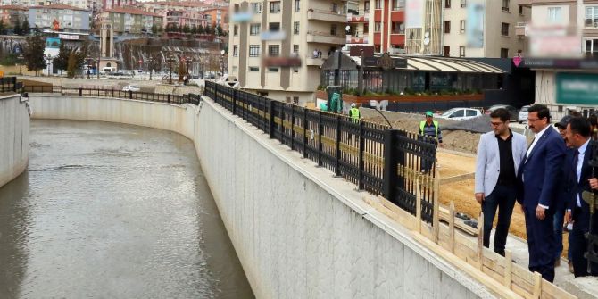 Başkan Ak’tan İnşaat Projelerine Yerinde İnceleme