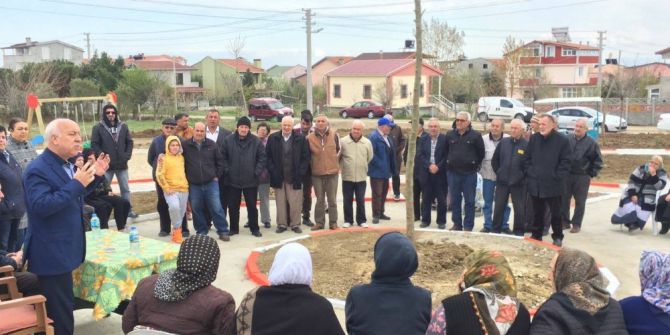 Yeniçiftlik Mahallesine Yapılan Park Hizmete Girdi