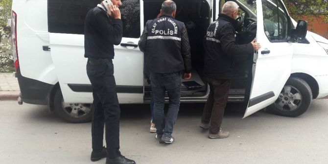 Başkent’te Arkadaşını Bacağından Vuran Şahıs Kaçtı