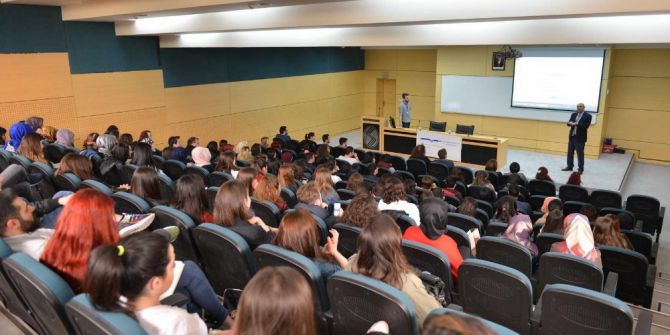 ‘Çeviride Uzmanlık’ Konferansı Saü’de Düzenlendi