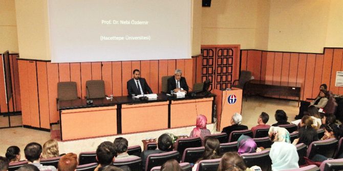 Gaün’de “Kültür Endüstrileri Ve Geleneksel Müzik” Paneli