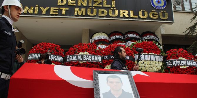 Şehit Polis İçin Tören Düzenlendi