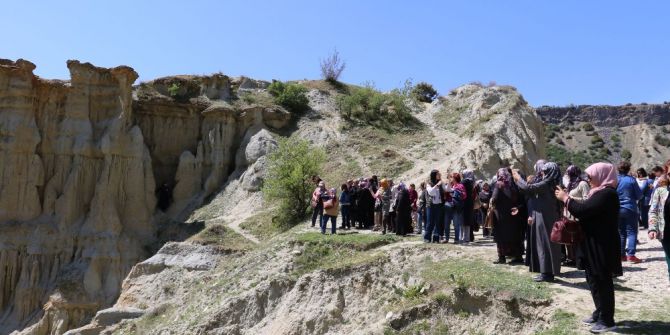 Manisalı Kadınlar Kula’yı Gezdi