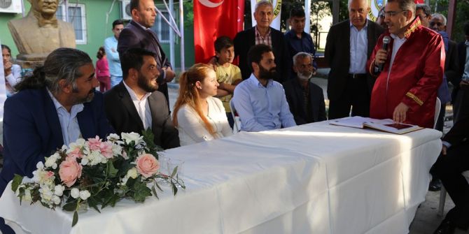 Hem Nikaha Hem De Referanduma ‘Evet’ Dediler