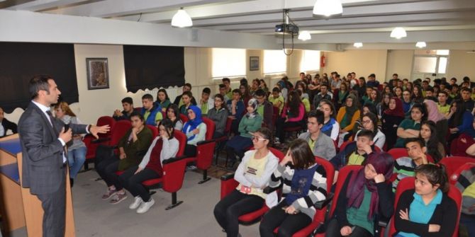 Şeker Anadolu Lisesi Öğrencilerine Geri Dönüşüm Eğitim Semineri Verildi