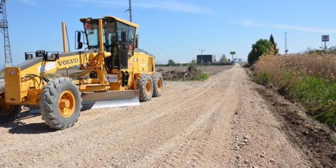 Şehzadeler’de Ova Yolu Yolu Çalışmaları Sürüyor