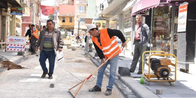 Karesi’de Yaymacılar Caddesi Prestij Kazanıyor
