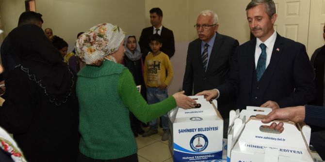 Şahinbey’den 500 Aileye Et Yardımı
