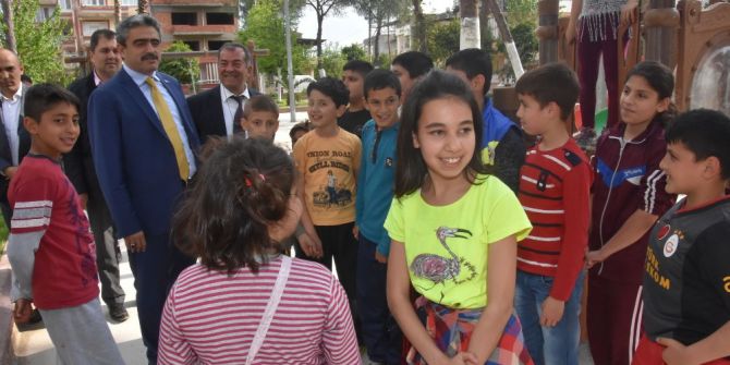 Alıcık, Çocuklarla Çocuk Olup Mutluluklarını Onlarla Birlikte Yaşadı