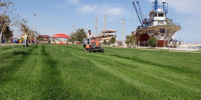 Erdemli Sahil Bandı Parkı Yaza Hazırlanıyor