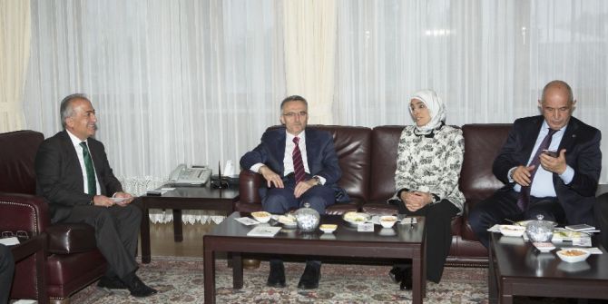 Maliye Bakanı Ağbal, Rektör Çomaklı’yı Ziyaret Etti