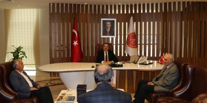 Hacıbektaş Belediye Başkanı Selmanpakoğlu, Rektör Bağlı’yı Ziyaret Etti