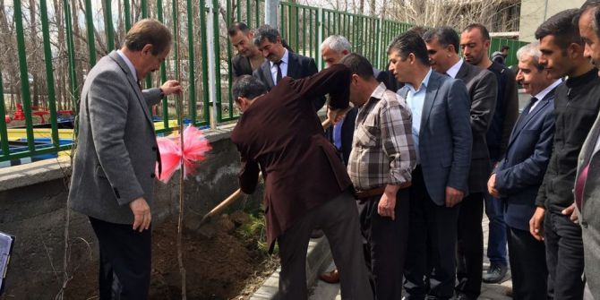 Adilcevaz’da Çiftçilere 6 Bin 500 Fidan Dağıtıldı