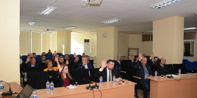 Karacabey Belediyesi’nin Faaliyet Raporu Meclisten Geçti