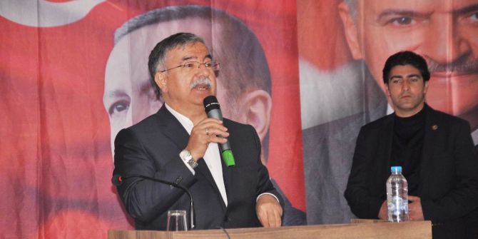 Bakan Yılmaz Referandum Mesaisini Sürdürüyor