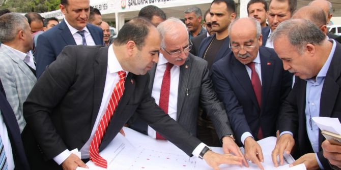 11 Nisan Külliyesi Hızla Yükseliyor