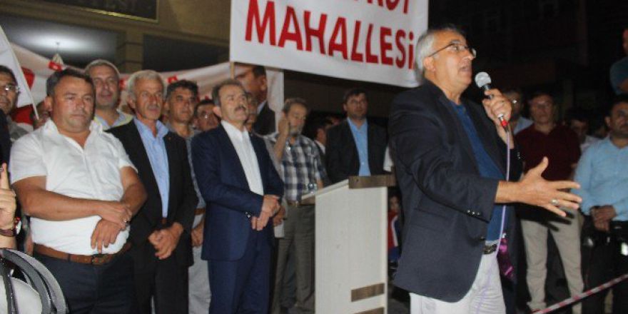 Tavşanlı Cumhuriyet Meydanı Kırmızı-beyaz