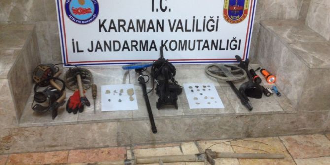 Karaman’da Jandarmadan Kaçak Kazıya Suçüstü