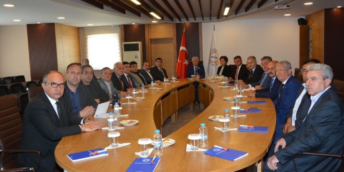 Fevzi Apaydın Yeni Plaka Mühürlerini Dağıttı