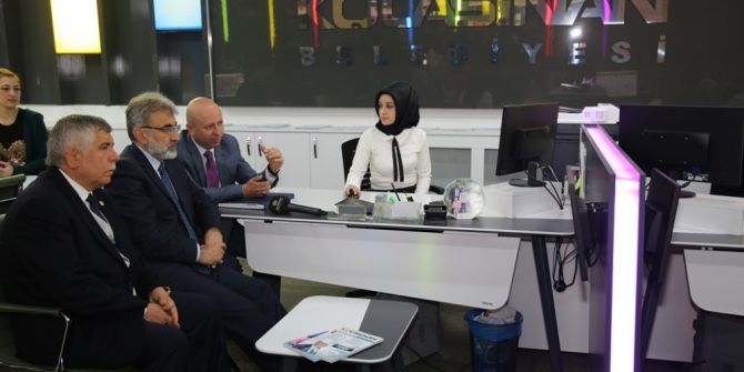 Ak Parti Milletvekilleri Kocasinan Çözüm Merkezini Ziyaret Etti