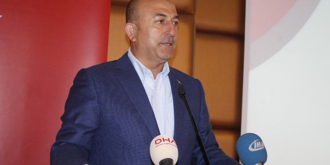 Bakan Çavuşoğlu: "Kıbrıs Sorunun Çözümü İçin Samimi Çaba Sarf Ediyoruz"