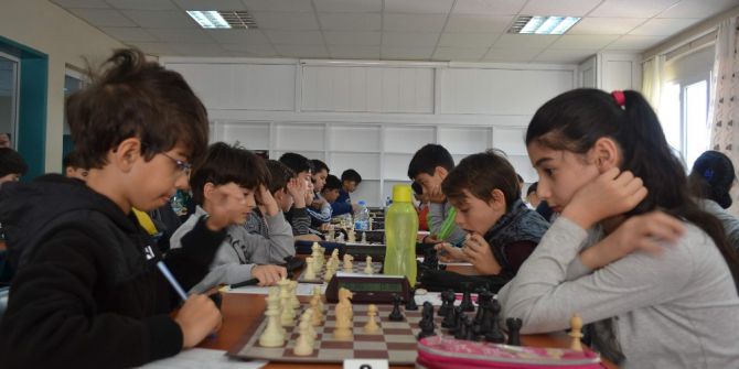 Aydın’da 4. Tematik Satranç Turnuvası Yapıldı