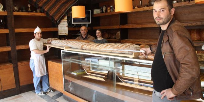 2,65 Cm Boyu Olan 20 Kiloluk ’Balina Ekmekler’ Görenleri Şaşırtıyor