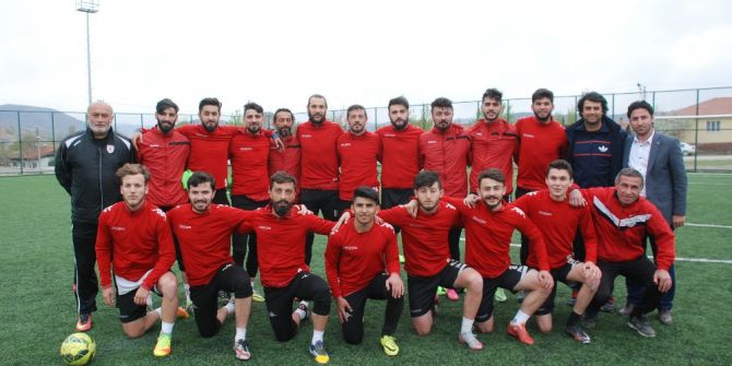 283 Takım Arasında Kırmızı Kart Görmeyen Tek Takım: ’Turhalspor’