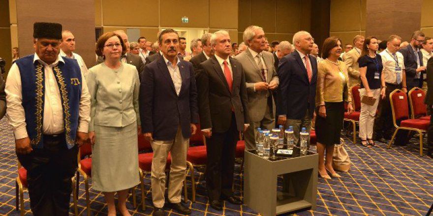 Başkan Ataç Kırım Tatar Kongresi’nde Konuştu