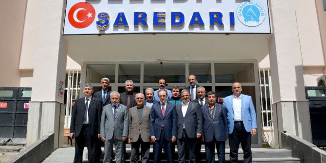 Milletvekili Külünk’ten Hakkarili Öğrencilere Hediye