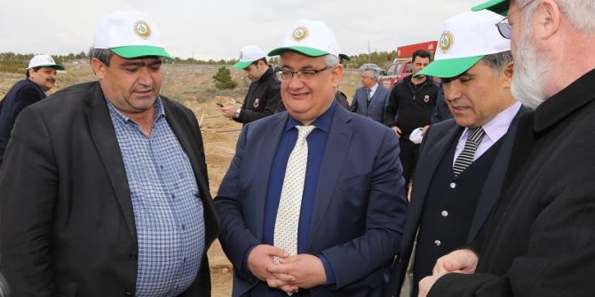 Yeşil Aksaray İçin Fidanlar Toprakla Buluşturuldu