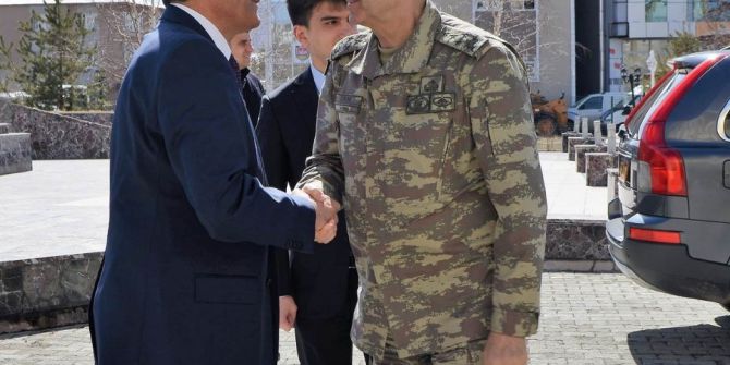 Kara Kuvvetleri Komutanı Çolak, Ardahan’da