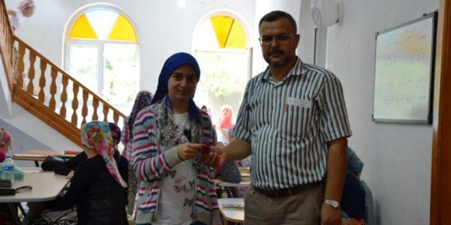 Biga’da Temel Dini Bilgiler Yarışması Düzenlendi