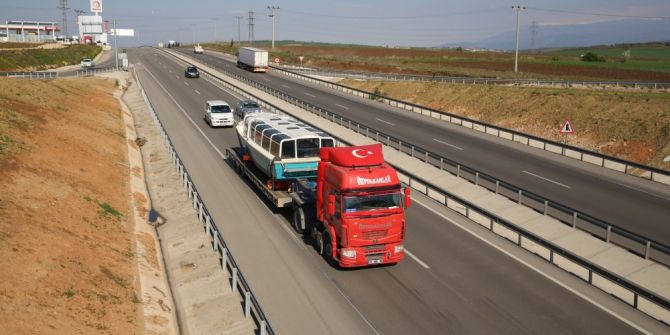 Gölkuşu Suya İndi