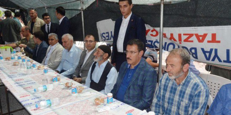 Bakan Tüfenkci, Şehit Asker İçin Okutulan Mevlide Katıldı